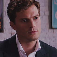 FsogOlympe's tweet photo. @EverythingJDcom Coucou Holly c'est moi Angie sur Facebook .M'as tu reconnue ? As tu  #DannyElfmann #Bisous  :) <3 http://t.co/L1O6kRVTxr
