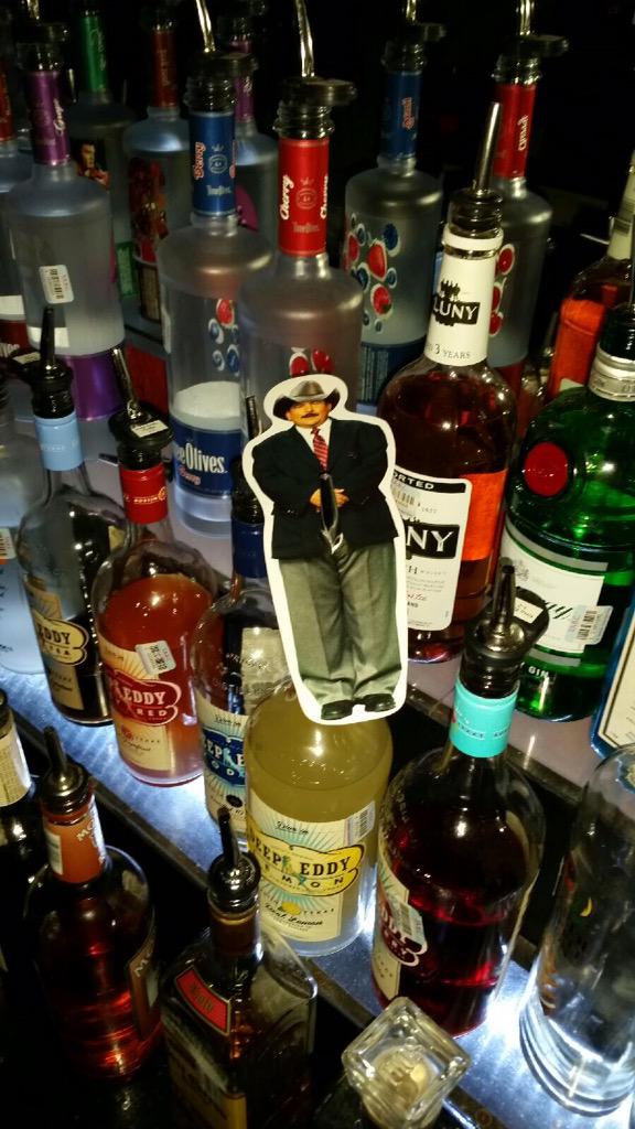 dmknebel_xo's tweet photo. Guillermo had the time of his life last night. As always, things got weird. #GuillermoInAustin @jimmykimmel http://t.co/0m7kAgkrkJ