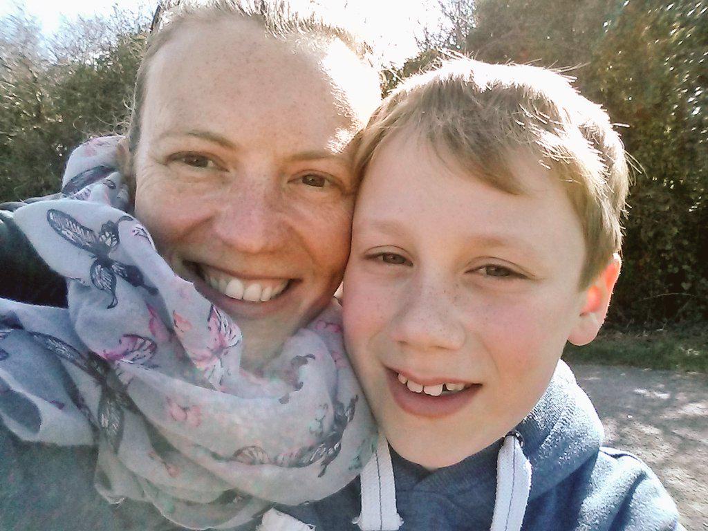 kellygriff35's tweet photo. 12 mile bike ride with the boy @TheCamelTrail #fitfam #Cornwall @SharingCornwall #wellbeing @ThisisDavina @edthePT xx http://t.co/wXEGfF4S3y