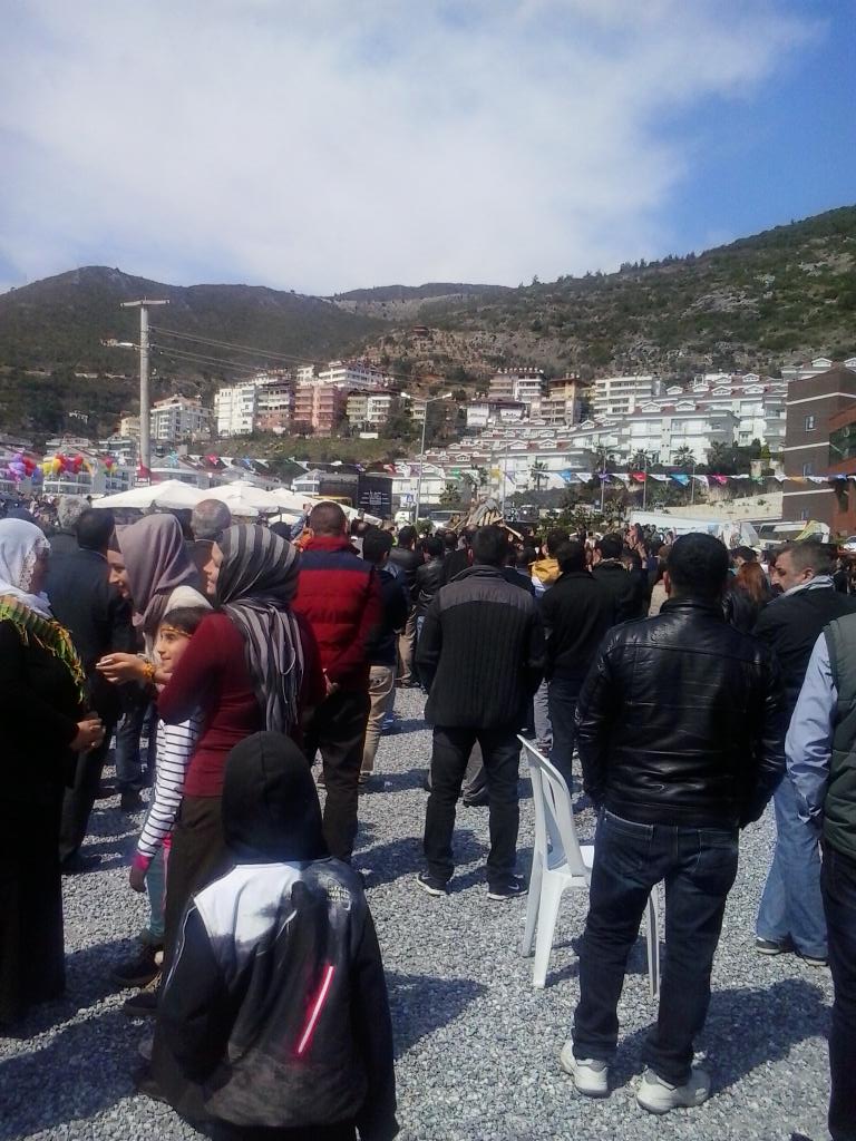 Alanya Newroz atesi