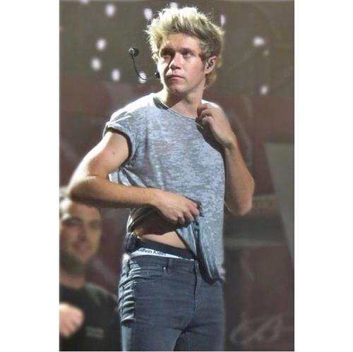 Princess1_Horan's tweet photo. OMG ♥♡♥♡♥♡♥♥♡♥♡♥♡♥♡ Niall ♥♡♥♥♥ @NiallOfficial http://t.co/mHuTSY4rIJ