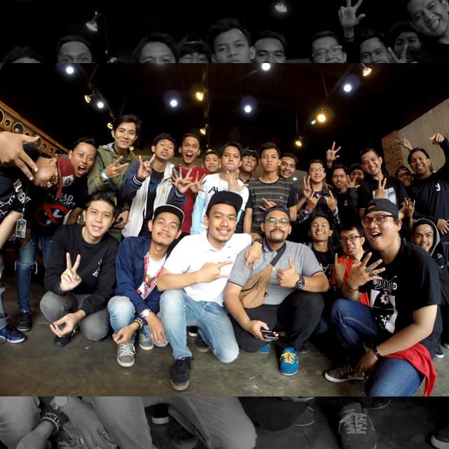 Capture of some awesome guys! See you next gath. Thanks <a href="/monochromestore/">Monochrome Store</a> for the hospitality ! #Glory #GA_TGR