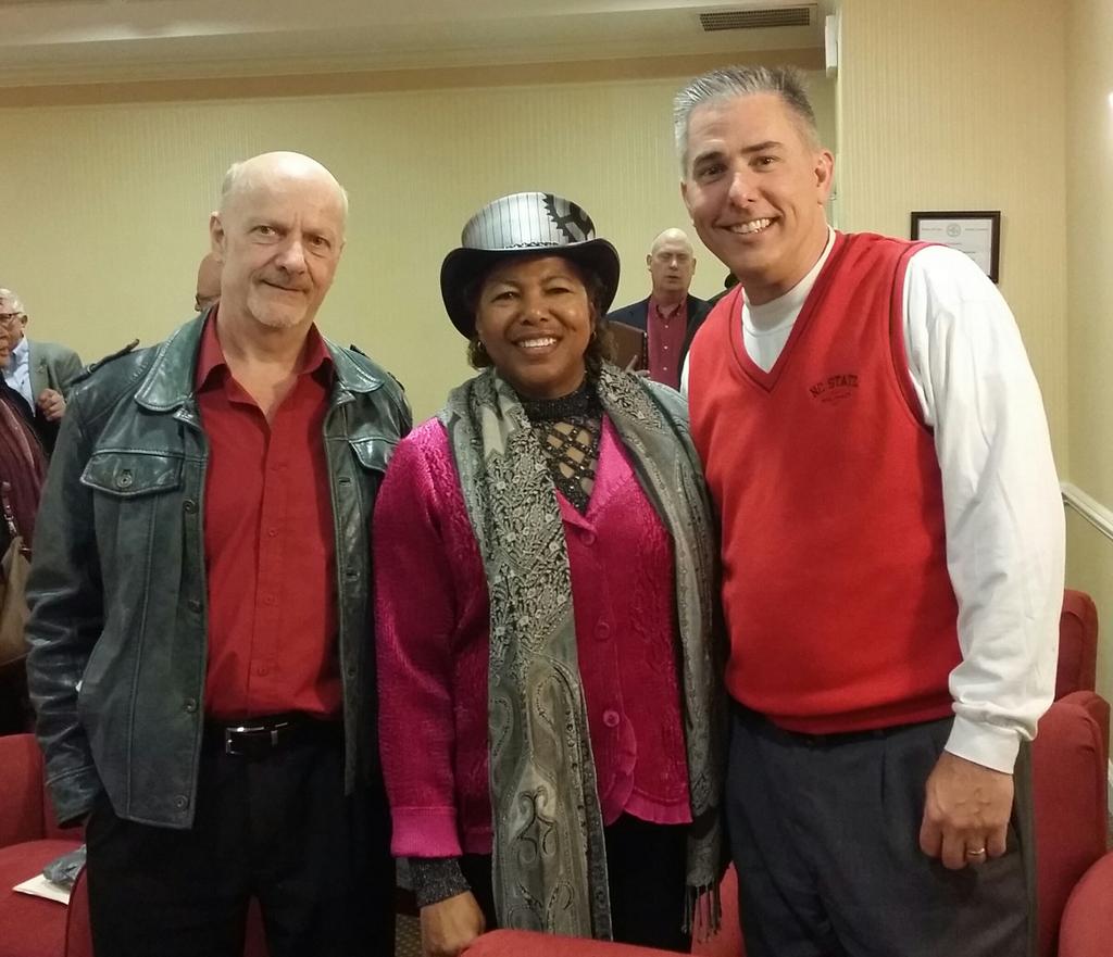 Willastory's tweet photo. Born Toastmasters contestants for the International Speakers Contest http://t.co/AfJ1ml3kEZ