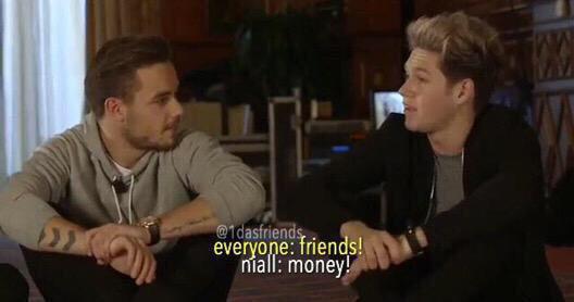 shinee_055's tweet photo. #OneDirectionBestDramas
#BestMomentsOf2014 http://t.co/YGu0qoA2xB