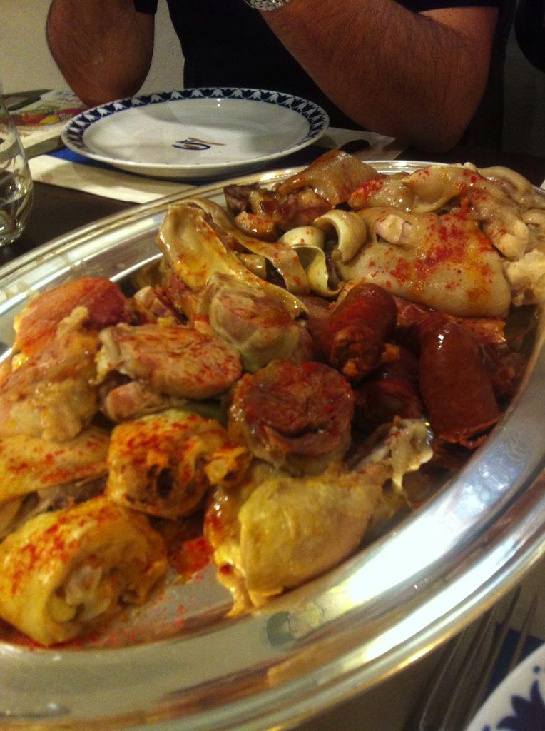 #CocidoDay do #enxebre <a href="/pinchaediscos/">Pincha(e)Discos</a> <a href="/scribaid/">Xan Vilar</a> @ruthriosfer <a href="/nosoyunaitgirl/">Sandra Cuiña</a> <a href="/GastrotecaSCQ/">Gastroteca SCQ</a> <a href="/xaimecortizo/">Xaime Cortizo</a> <a href="/Qpasayou/">Juan Vazquez</a>