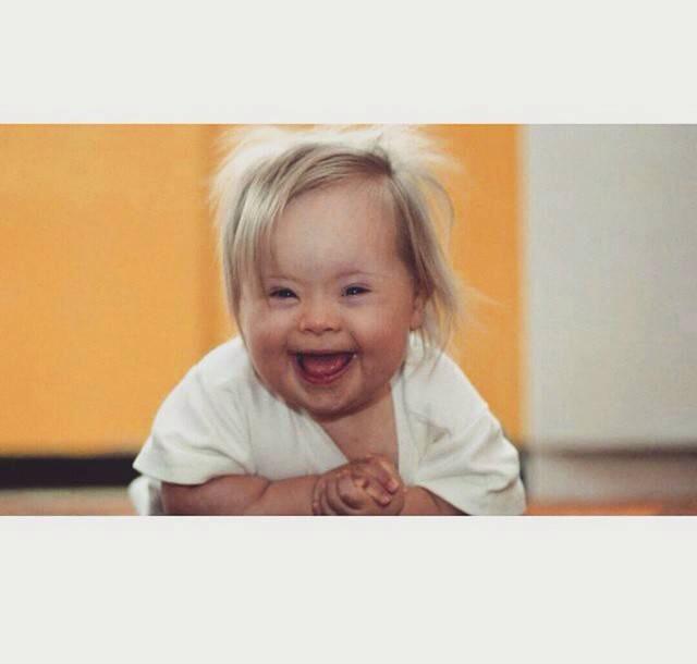 ozgerkp's tweet photo. Siz bizdensiniz bizim kıymetlilerimizsiniz 😍 http://t.co/MROk922pcg