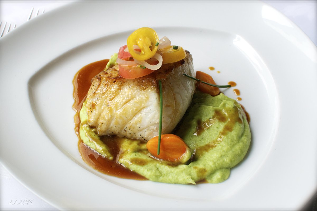 FigTreeSATX's tweet photo. Chilean Sea Bass...One of our new entrées...
#FigTreeSATX #FineDining #Seafood #RiverWalk #SanAntonio http://t.co/aEypditgXk
