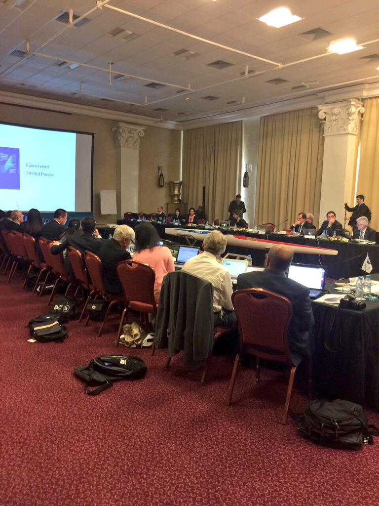 albertbatalla's tweet photo. Presentació #laSeuSort19 davant el Board de la Federació Internacional de Canoa. Ha anat bé! A la tarda, ho sabrem! http://t.co/xyBJPBT0Bs