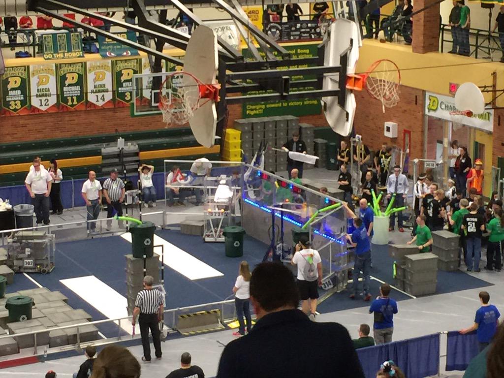 A four stack!!!!!!!!!!! GO <a href="/RadicalJays/">The Radical Jays - FRC Team #5231</a>