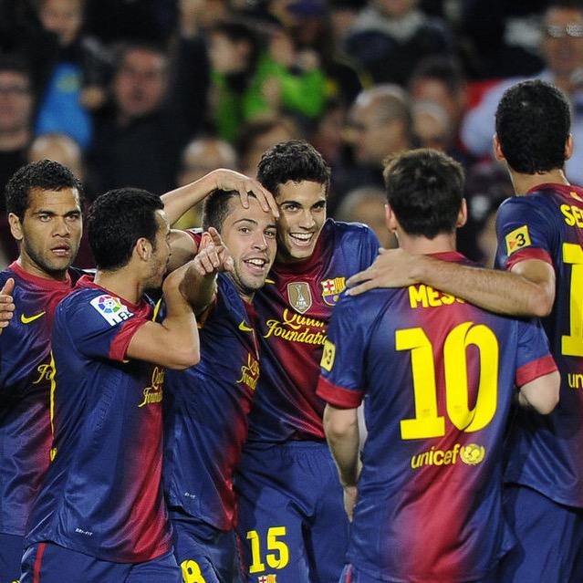 MarcBartra's tweet photo. Felicidades a uno de los más grandes como compañero y como amigo!!! Te sales @JordiAlba 🎂 #26 http://t.co/DlprTHzs0M