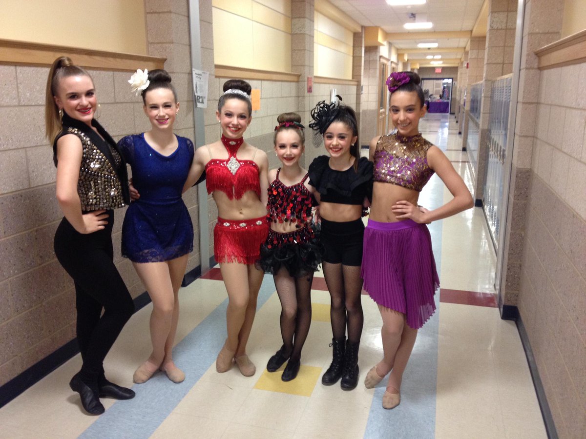 DanceFactoryPLY's tweet photo. My pretty girls after performing @SPIRITofDANCEma! I love these kids to pieces #EliteJuniors #10yearsoftdf http://t.co/3L4rLRH13C