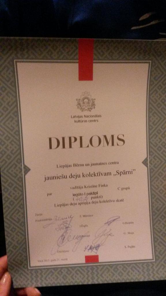 JDK SPĀRNI (@jdk_sparni) on Twitter photo Lepojamies ar skatē iegūto 1.pakāpi,milzīgs paldies <a href="/KristineFinka/">Kristīne Kārkliņa</a> par ieguldīto darbu un @TDK_Banga par atbalstu! 👍😊 Lepojamies ar skatē iegūto 1.pakāpi,milzīgs paldies <a href="/KristineFinka/">Kristīne Kārkliņa</a> par ieguldīto darbu un @TDK_Banga par atbalstu! 👍😊