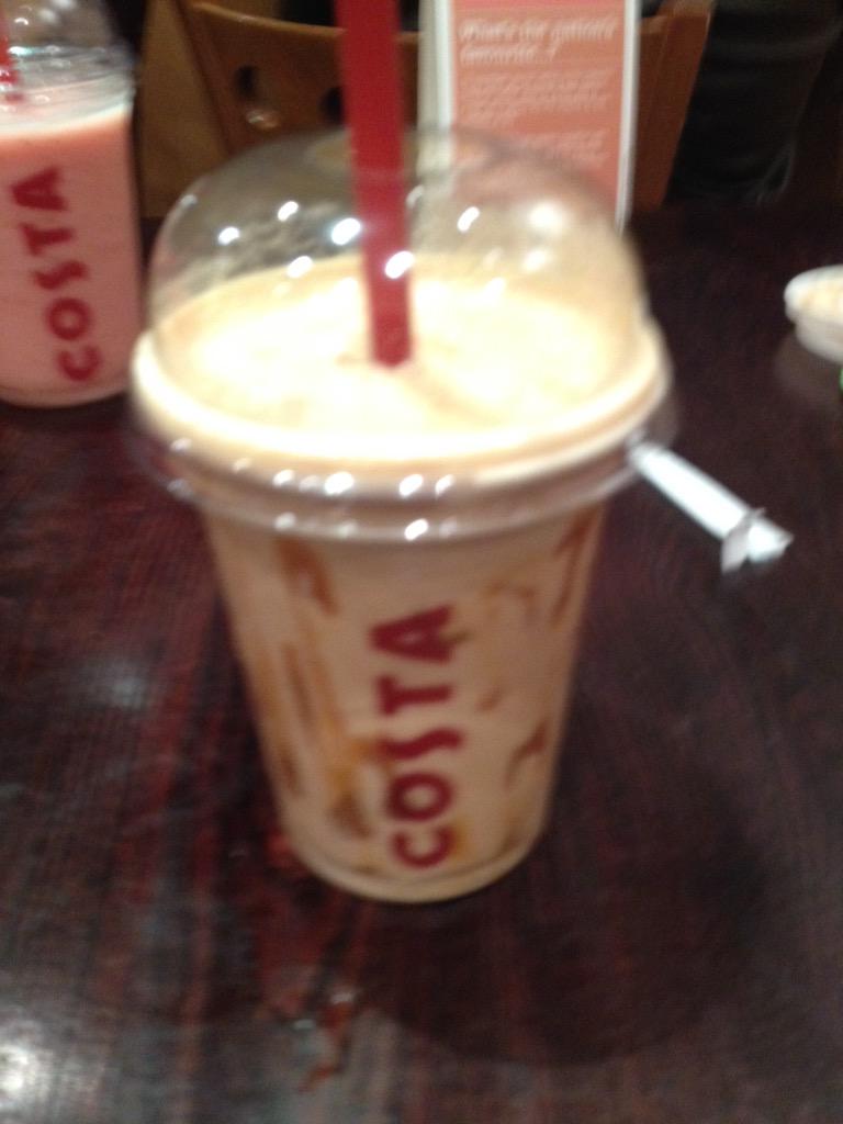 DaNinSpacCe's tweet image. Typical white girl