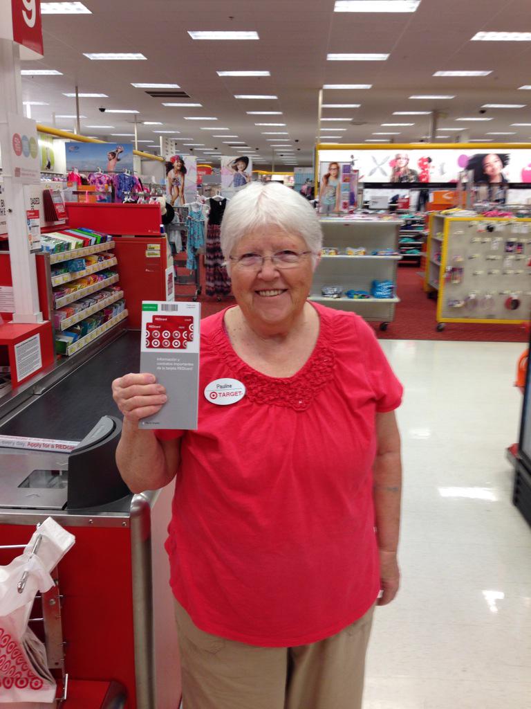 Pauline first Red card, first guest in store , 10 mins into opening!!!
#paulinesmakinganotherpie