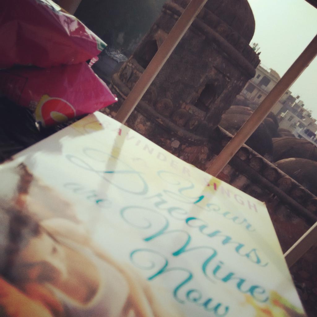 Nice click RT “@richazjoy: @_RavinderSingh_ started reading #YDMN #SaturdayMorning #Beautifulbalcony ”