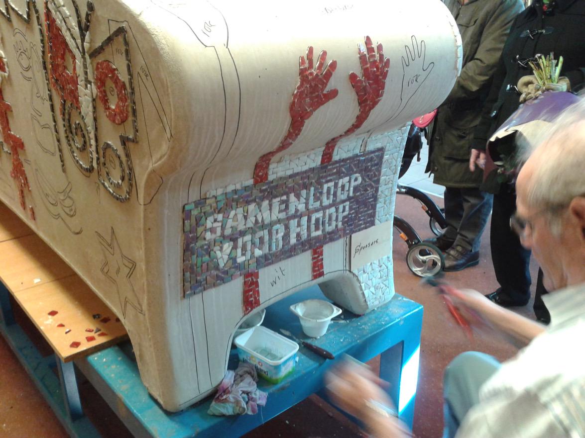 AntonEderveen's tweet photo. Social Sofa in wording @_Valkenswaard @SamenloopVwd 1/3 http://t.co/byaZHS2M0G