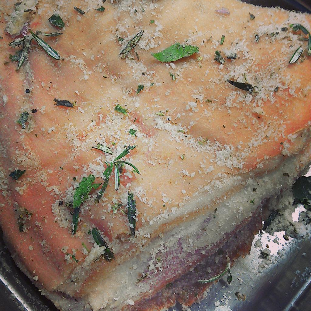 DunkyJP's tweet photo. Making Pancetta- day one
#digpig 🐷 🐷 😋 http://t.co/3642DKjSBv