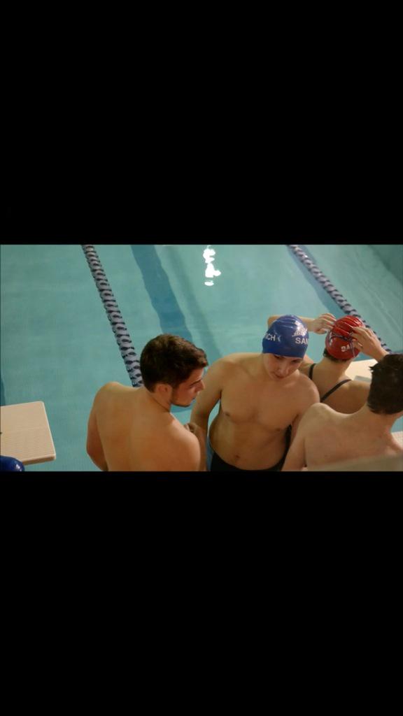 BKnightSwimDive's tweet photo. http://t.co/P7MpjMiR6U