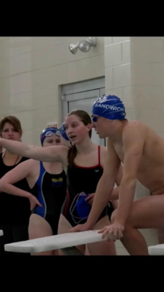 BKnightSwimDive's tweet photo. http://t.co/k2u86MAFcd