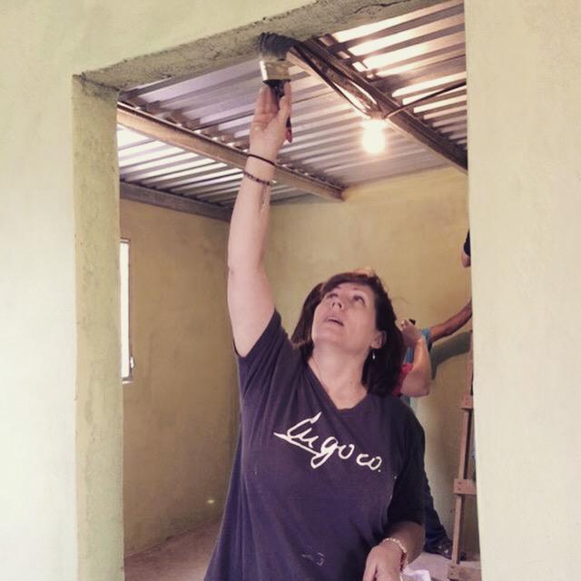 LuGoCo1's tweet photo. Making a difference one person at a time.  Seen here: Tegucigalpa, Honduras.  #goitsamovement http://t.co/8iUGjnfZAS