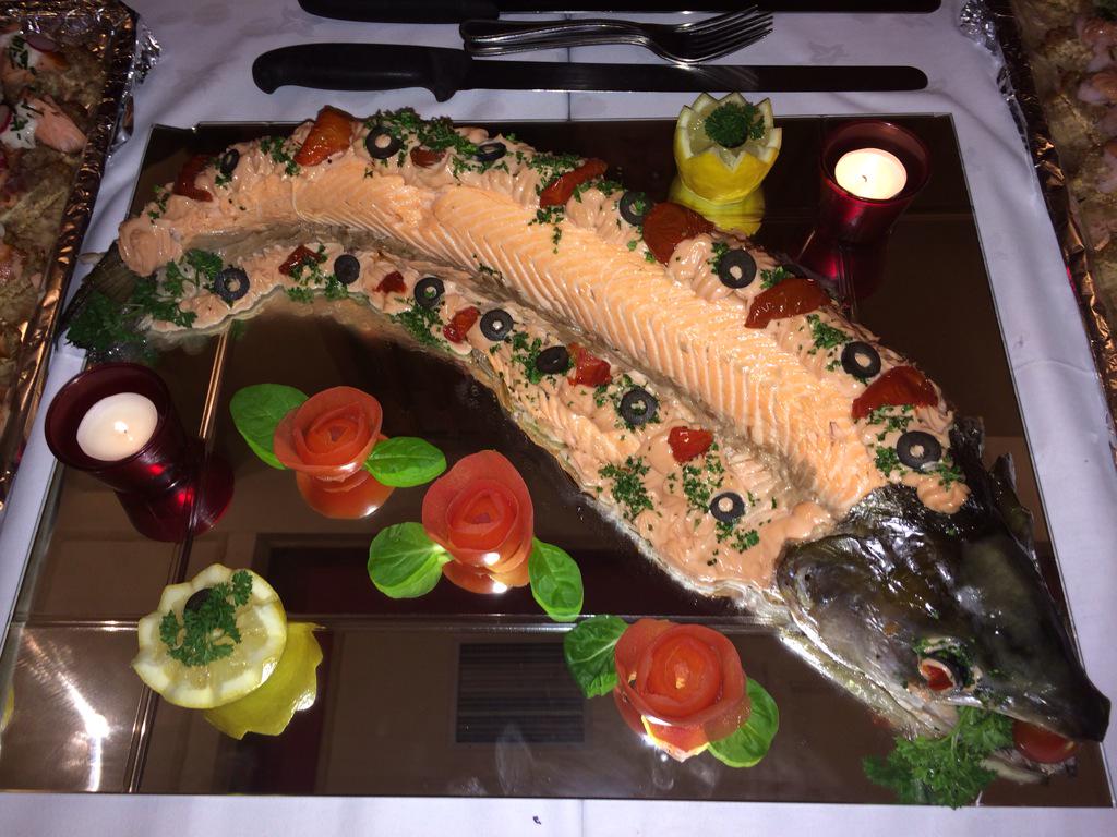 newfieldinn's tweet photo. Some pictures from a "seafood night" in nevins http://t.co/GnVRPAvNsT