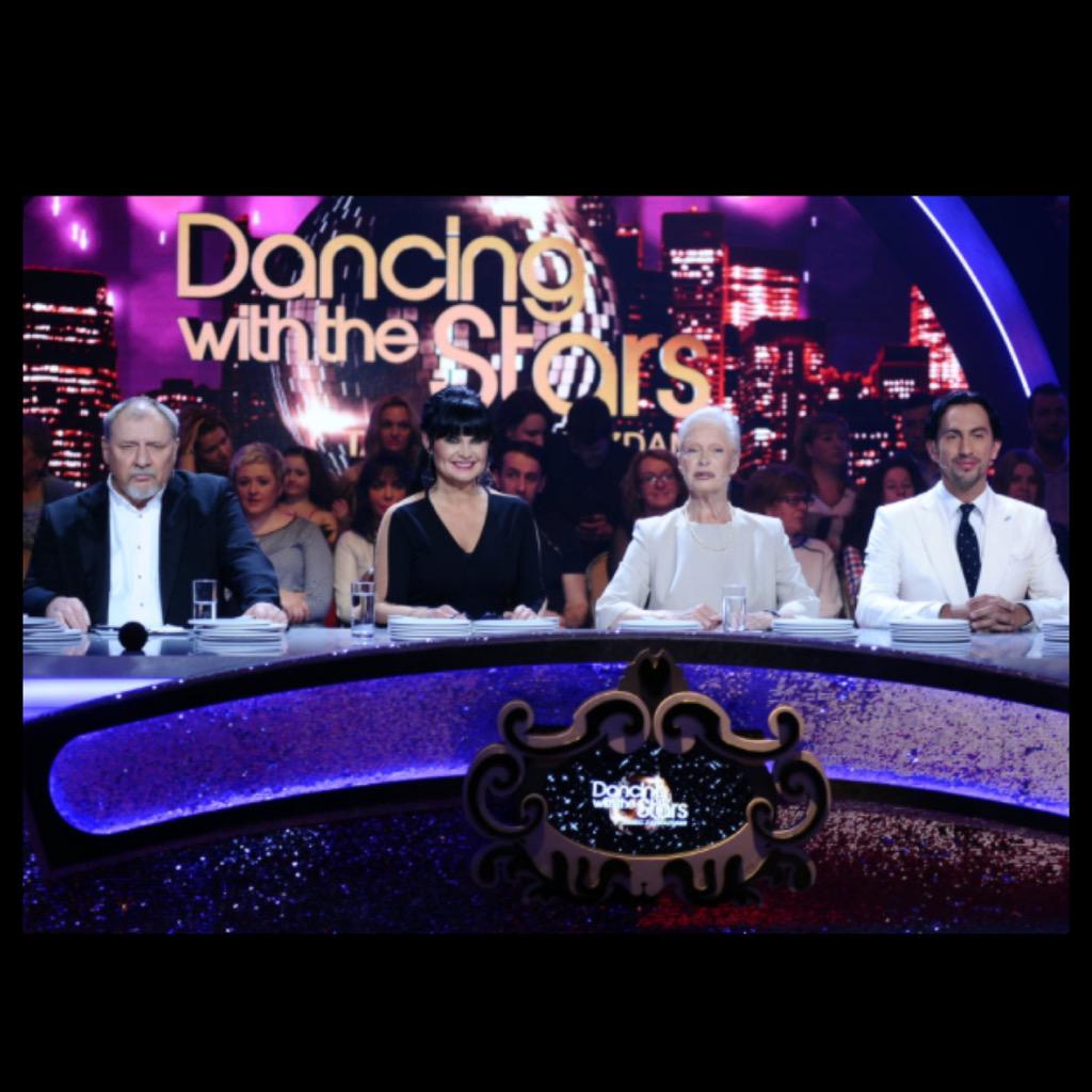 Dobrze byc znow w studiu. Wiem, ze Norbi nie potrafil tanczyc, ale bedzie mi go brakowalo. Milego weekendu. M