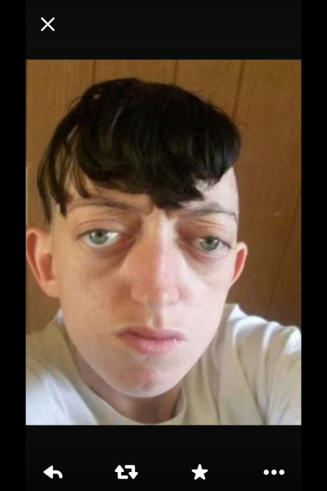 @gabbymorris1 @Danny_OBrien_ that was the look he was going for I reckon