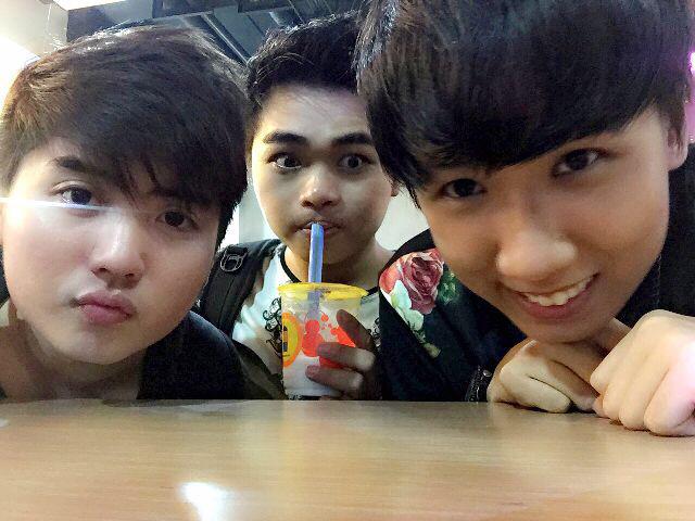 Today after perform stage with <a href="/andrejisoo/">andre.jisoo</a> <a href="/johann0824/">Jo Hann</a> <a href="/billyF_/">Billy Ferguson</a> <a href="/RobbyKowira/">Robby K.</a> <a href="/Cho2lateberry/">Berry</a> <a href="/dika3010/">dika</a>