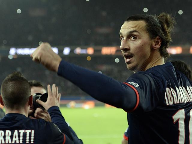 ParisFansfr's tweet photo. Ligue 1 - Lyon chute à domicile, le PSG enfin premier! - http://t.co/FFy3TaASPw #Ligue1 #OLGCN #TeamPSG #PSG http://t.co/srQXg6oMtT