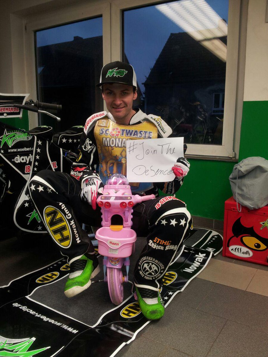 EdinMonarchs's tweet photo. Returning Monarch Kevin Wölbert joins the ranks! Tweet us a #JoinTheDefence selfie for a chance to win VIP tickets! http://t.co/fWZR08e2IE
