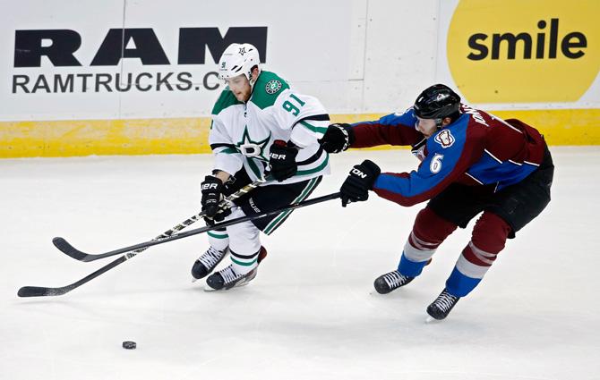 Happy 27th birthday to the one and only Erik Johnson! Congratulations 