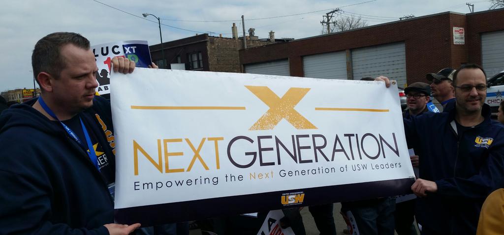 steelworkers's tweet photo. #USWNextGen Standing with @chifightfor15 and Food4less workers! #1UNxtUp http://t.co/BtR3V66Q53