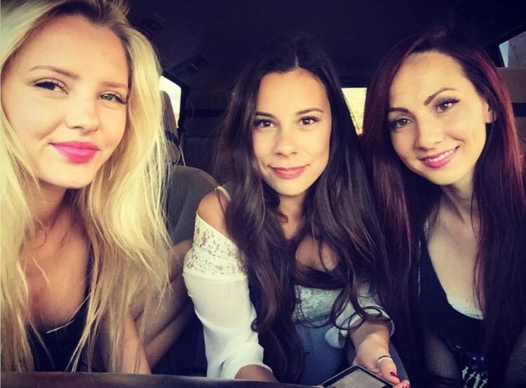 reneen1703's tweet photo. Cause I love these too! @CillaOchoa http://t.co/yTJBQz1HER