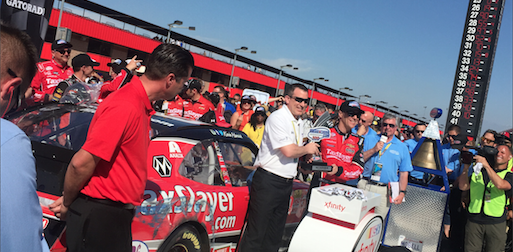 XfinityRacing's tweet photo. RETWEET for your chance to WIN a signed @KevinHarvick hat! #VLSweeps Ends 3/2211:59pmET Rules: http://t.co/MZY4ieKl97 http://t.co/axEzVC12kr