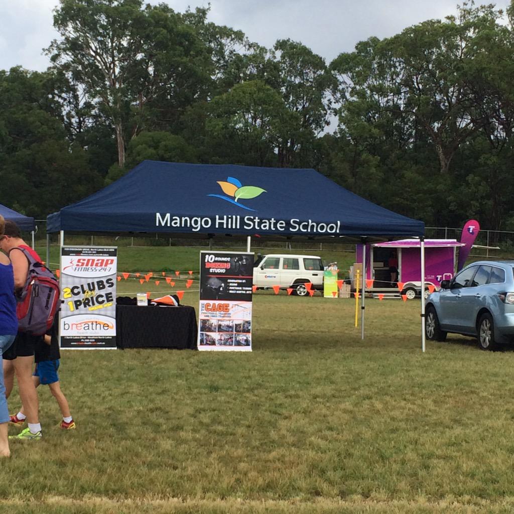 ChrisCaseyc's tweet photo. @GreenDragonFell @RachinBris @GillamRoss @leighrhathaway @nikki_mysko St George supporting Mango Hill State School http://t.co/8MjCqy5mCz