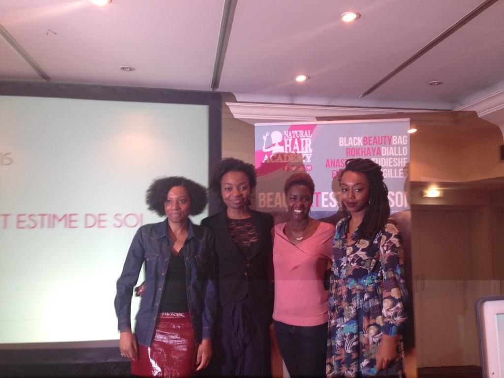 theshowtime_fr's tweet photo. Merci @NHAParis 👏👏👏#NHA2015 #paris #conference #nappyday !!!! http://t.co/a4v1Hdpv1r