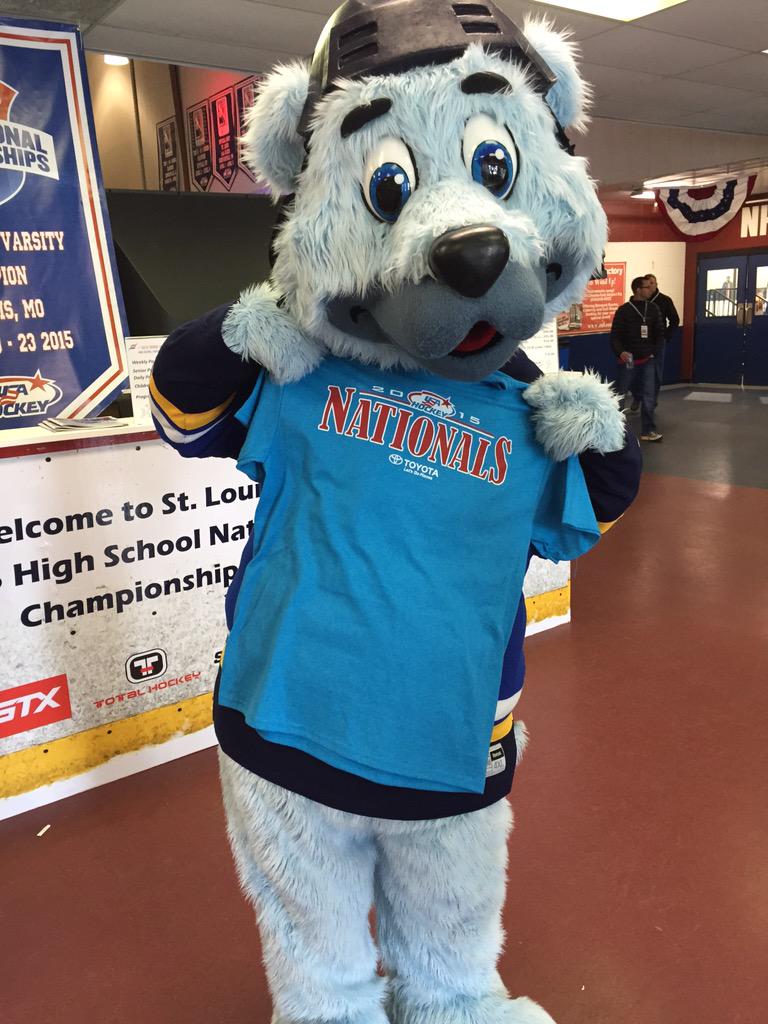 MidStates Hockey on Twitter "Blues mascot,Louie, showing some usahockey HS Nationals love in