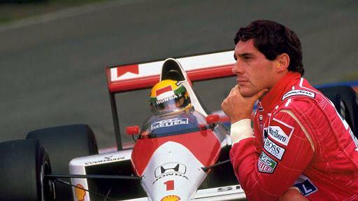4Ruedas's tweet photo. RT si crees que NO ha existido mejor piloto que él. http://t.co/qYWvF6N5OX