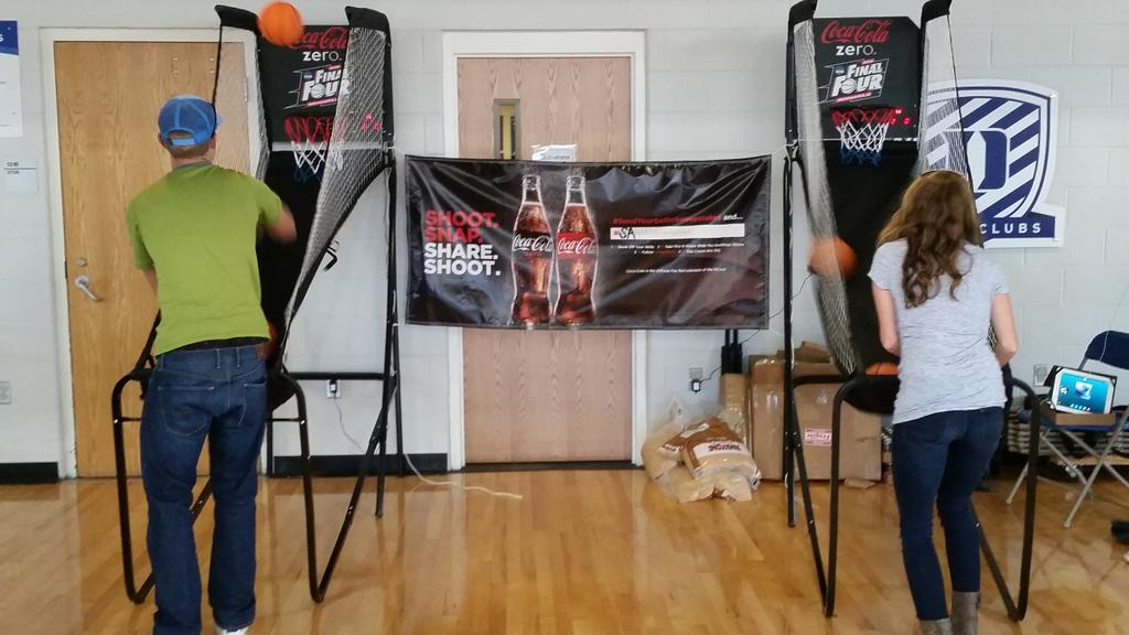 DrTTReZ's tweet photo. Duke corn hole! #SendYourSelfieSweepstakes #sa http://t.co/oLiIxEeKpB