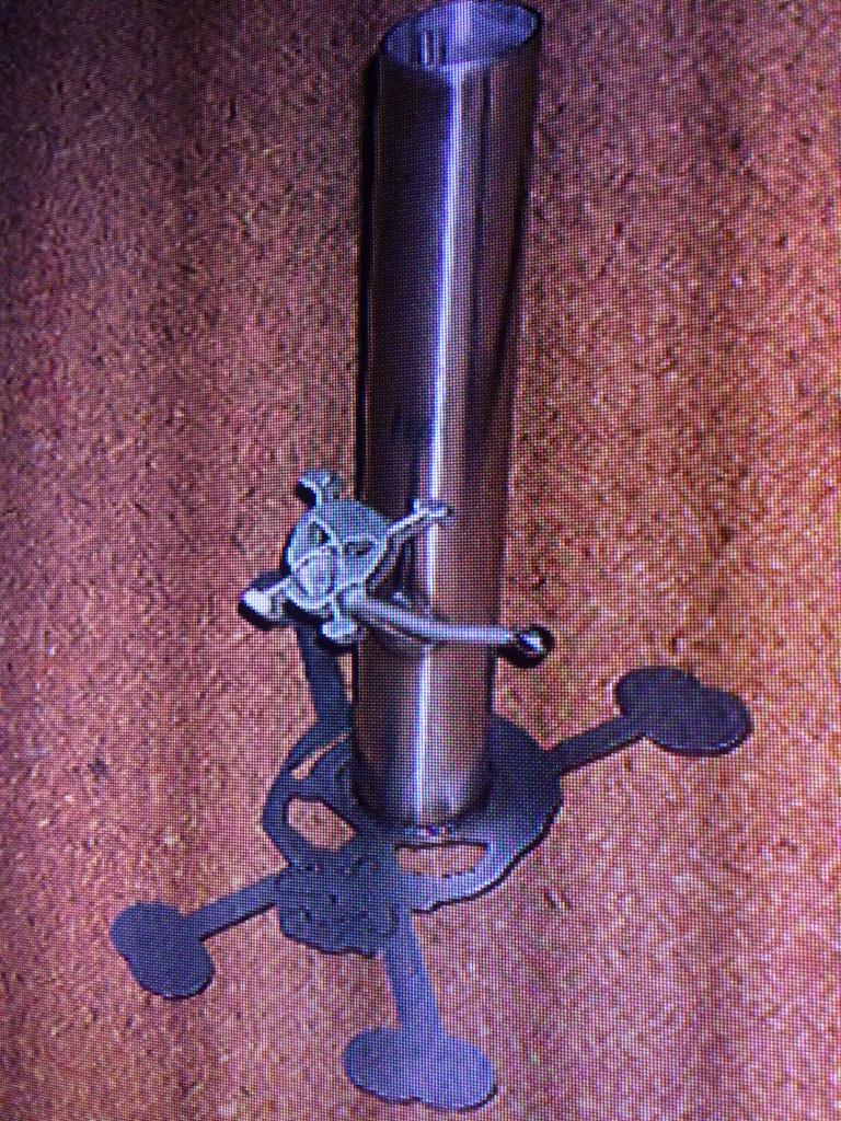 cloudsbongs's tweet image. Here's some other designs to choose from   Prices will be out soon.what design you want we probably can make!