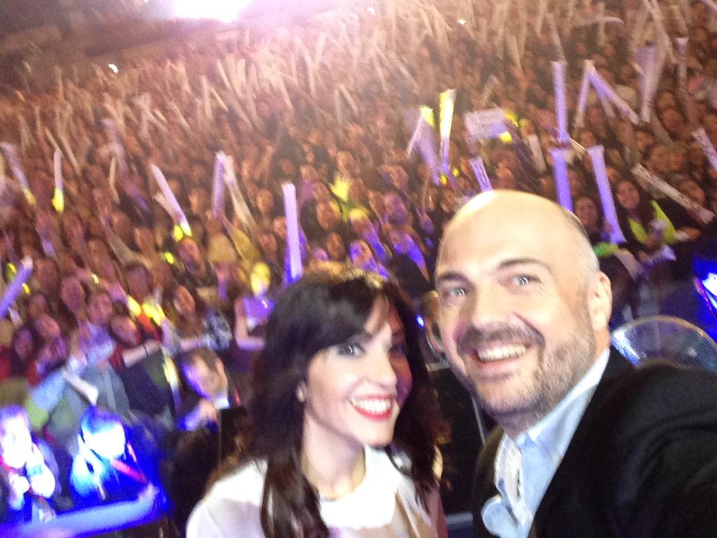 Un año más #LaNocheDeCADENA100 gracia todos por venir. Si no has podido conseguir entradas escúchanos en <a href="/CADENA100/">CADENA 100</a>