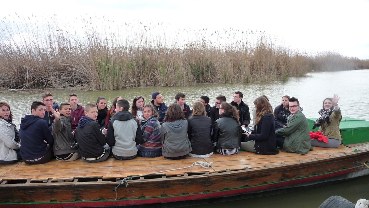 elisadom18's tweet photo. #JCEsp15 Un petit tour en barque sur la Albufera... http://t.co/CQf6nLwxwK