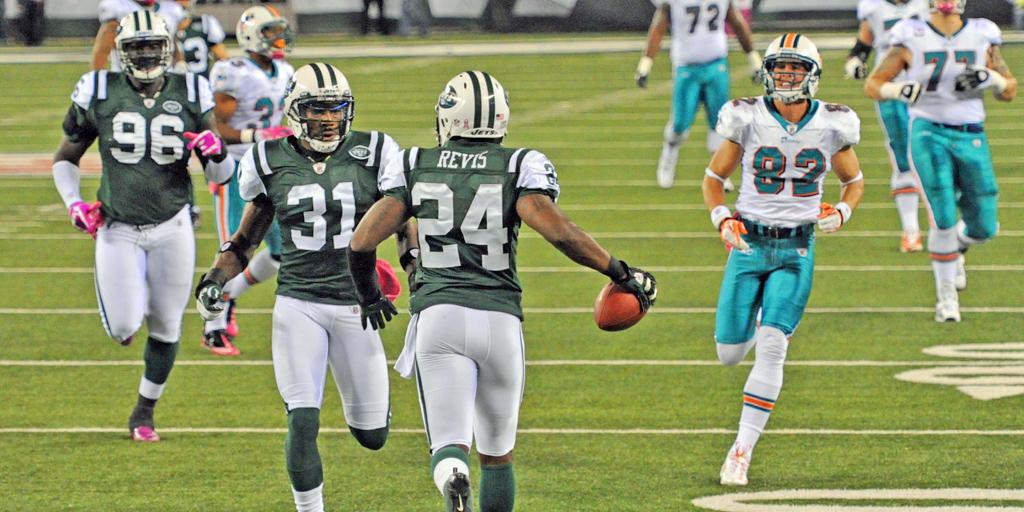 nyjets's tweet image. "It seems like a sleeping giant has awakened."

NFL insiders on the #Jets free agency moves- bit.ly/18Mf6Bu