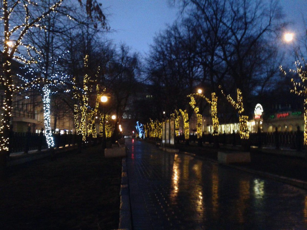 moonywait's tweet image. 