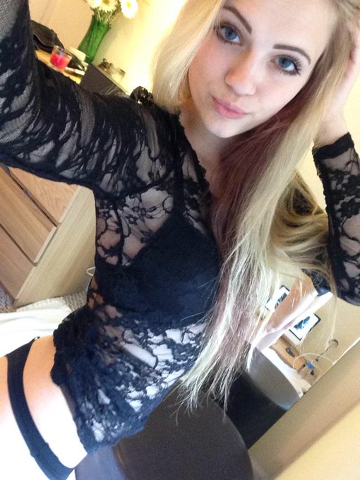OKAY! cum see meeee ? http://t.co/wNPDhzHXBT