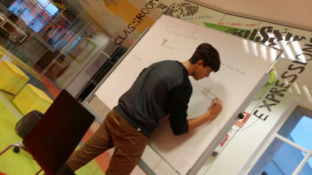 welcomehome_inc's tweet photo. Preparando el sketch para el concurso! Gracias a @nazaretoporto @juegaterapia #emprendedores #TBend #OPORTunidad http://t.co/7azrQ9YEtI