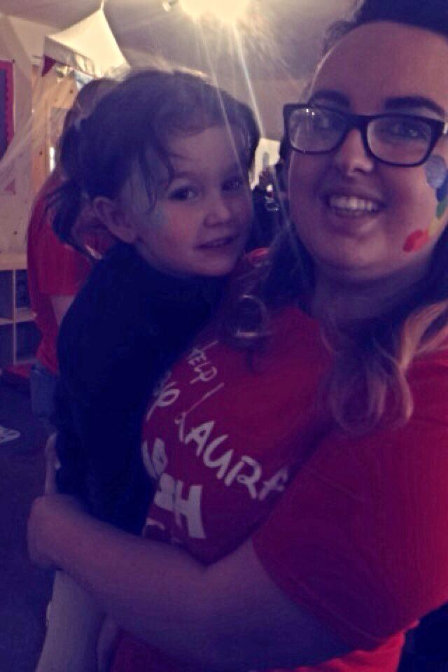 rwells_'s tweet photo. #helprubylaurasmashcancer ๐๐ http://t.co/Z2ys2YSnQa