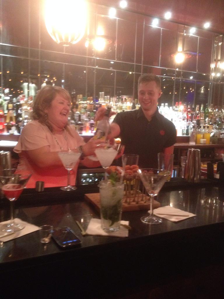 notanniem's tweet image. Amazing evening in @revcardiff with @DonnaLloyd9 @Ajjoce #cocktailmakingclass