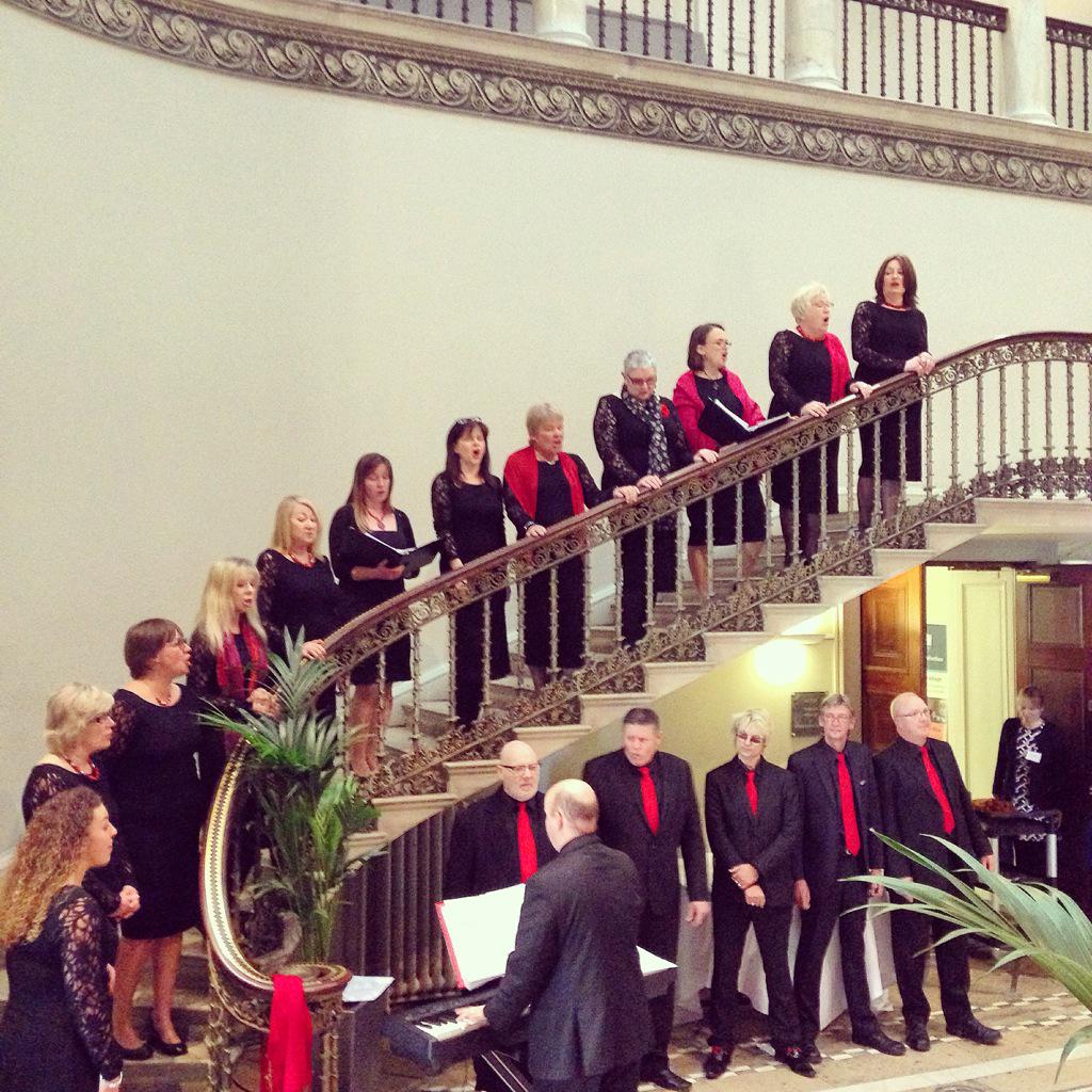 RoyalMailChoir's tweet photo. Thanks @CIPD_Events &amp; @leigh_court for the invite to sing &amp; for the donations totalling £142 for the @TheStrokeAssoc http://t.co/0b9MtDrxuG