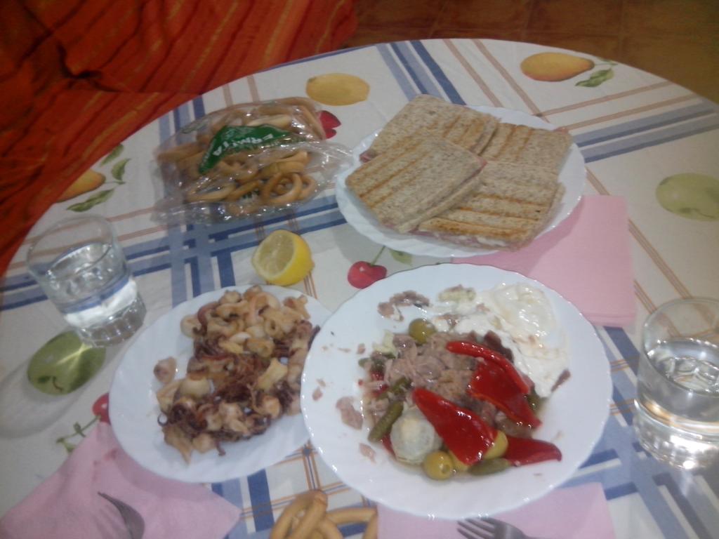 Cenita rica con el chef <a href="/JoseNogurera/">.J</a>